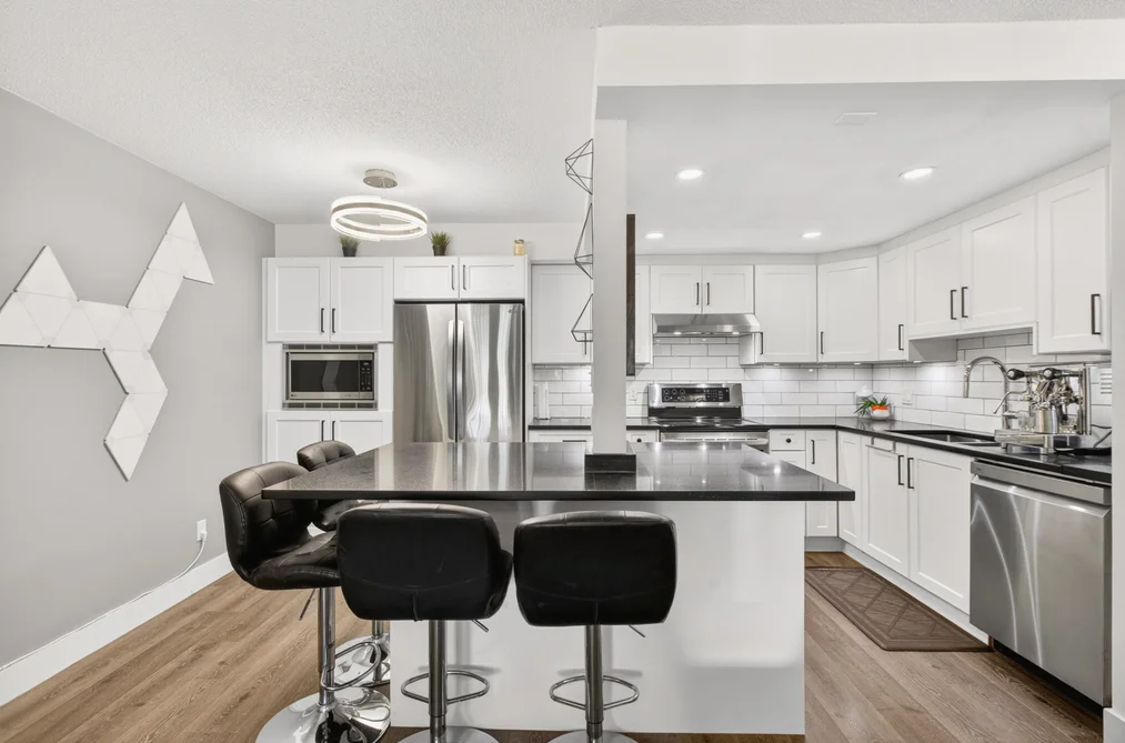 Condo for sale at 202 812 Milton Street New Westminster British Columbia - MLS: R3128066