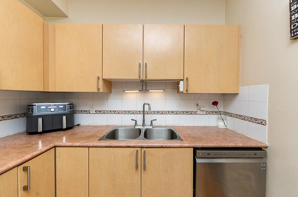 202 83 STAR CRESCENT, New Westminster BC V3M 6X8, New Westminster BC — Residential for Sale - Photo 7
