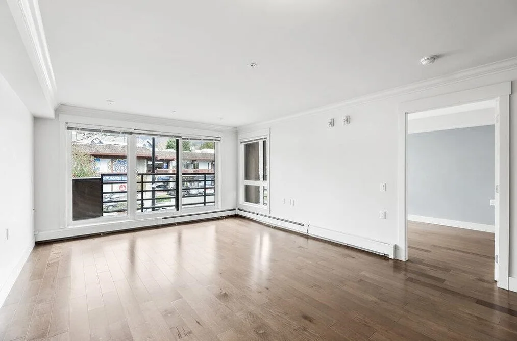 202 857 W 15TH STREET, North Vancouver BC V7P 1M5, North Vancouver BC — Residential for Sale - Photo 4
