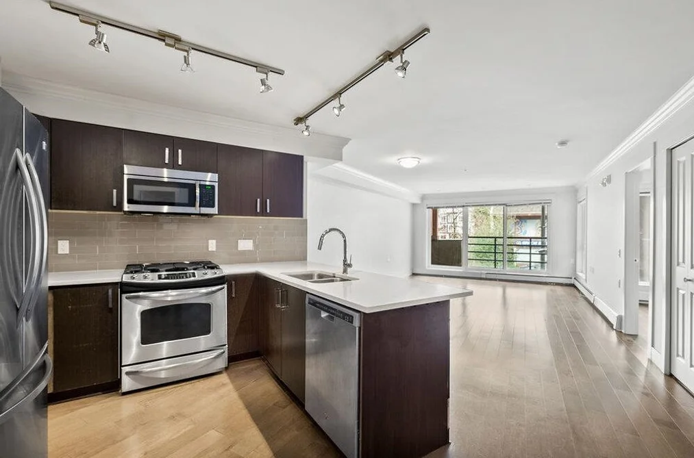 202 857 W 15TH STREET, North Vancouver BC V7P 1M5, North Vancouver BC — Residential for Sale - Photo 5