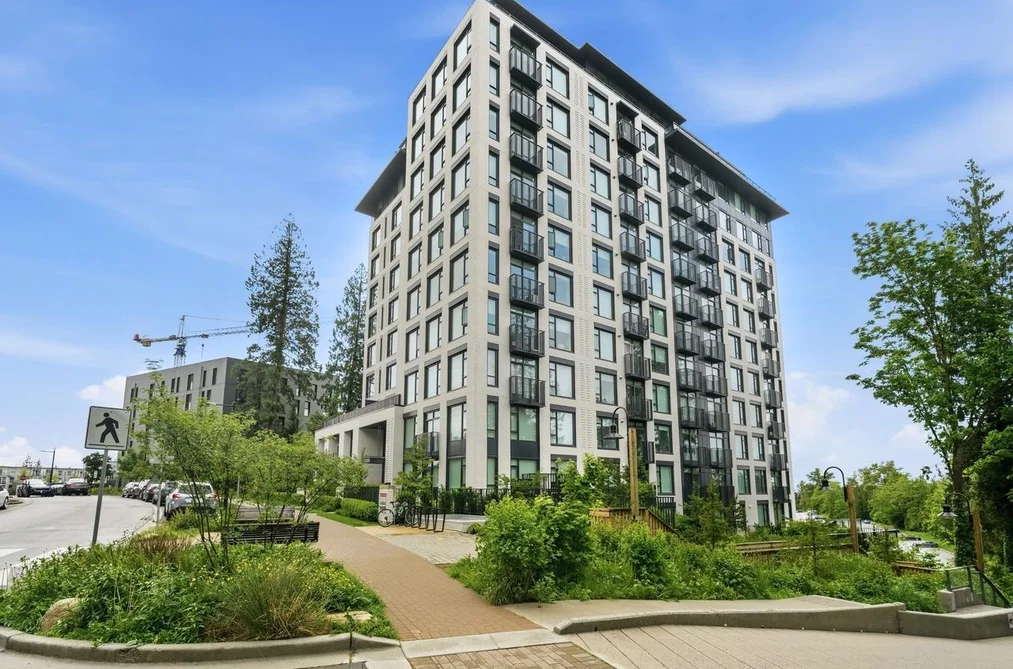 Condo for sale at 202 8750 University Crescent Burnaby British Columbia - MLS: R3127367
