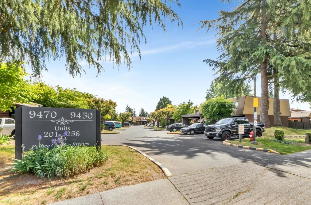 Townhouse for sale at 202 9468 Prince Charles Boulevard Surrey British Columbia - MLS: R3129440