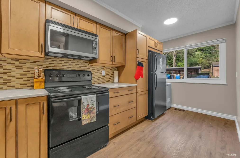 202 CARDIFF WAY, Port Moody BC V3H 3X8, Port Moody BC — Residential for Sale - Photo 4