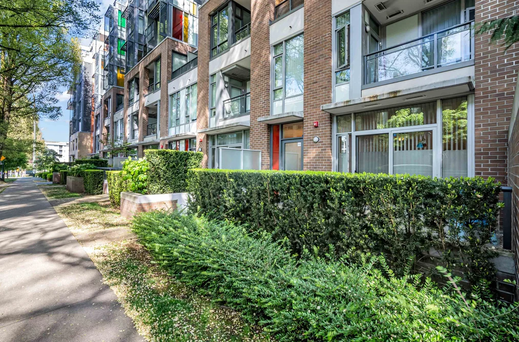 2021 W 10TH AVENUE, Vancouver BC V6J 0H1, Vancouver BC — Residential for Sale - Photo 2