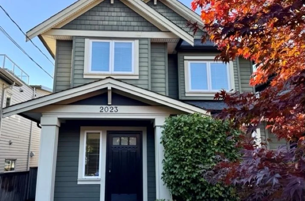 2023 Larson Rd, North Vancouver, BC - MLS: R3176581