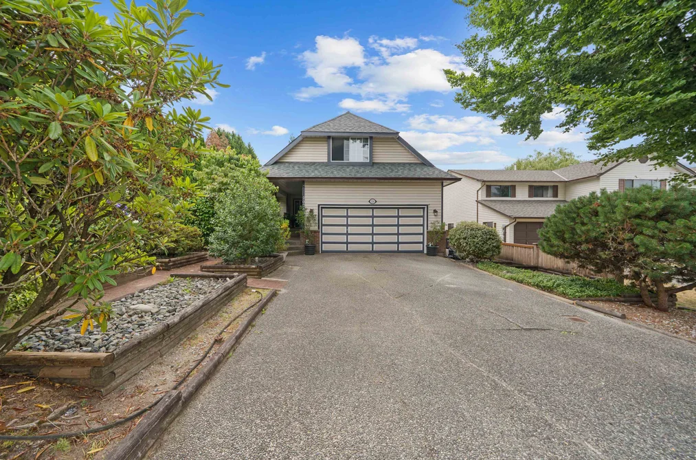 House for sale at 20240 121 Avenue Maple Ridge British Columbia - MLS: R3149026