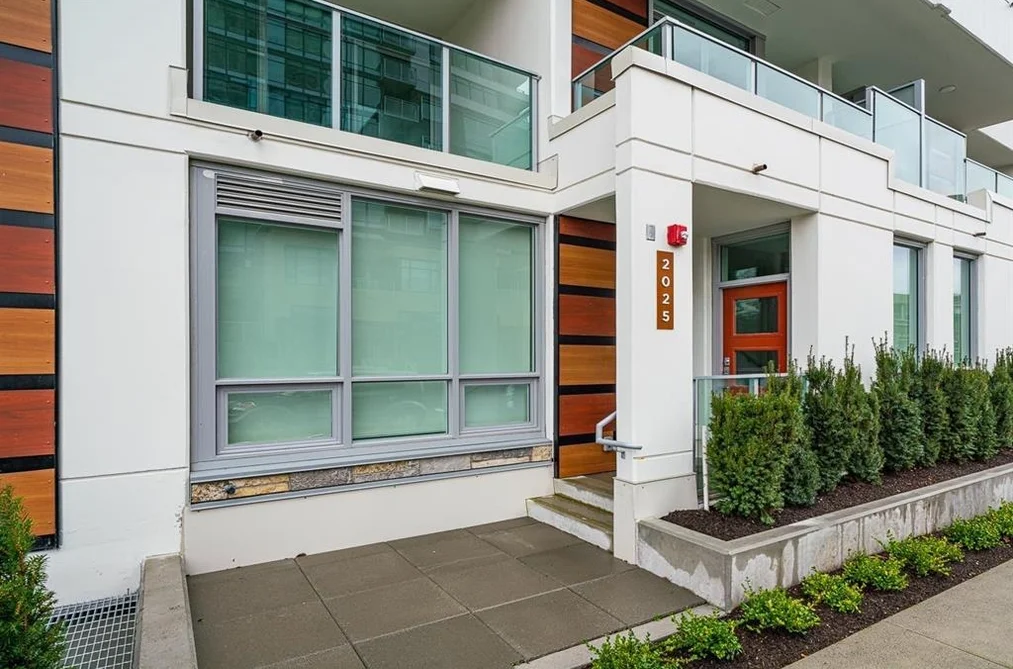 2025 CURLING ROAD, North Vancouver BC V7P 3B4, North Vancouver BC — Residential for Sale — Photo 28 of 37