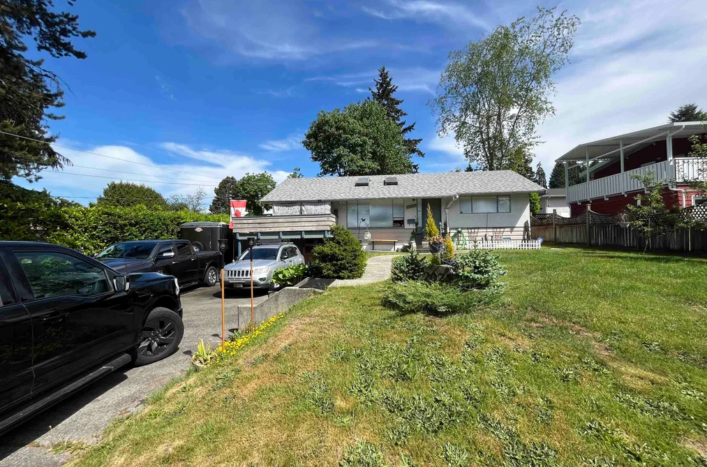 House for sale at 2025 Hillside Avenue Coquitlam British Columbia - MLS: R3123562