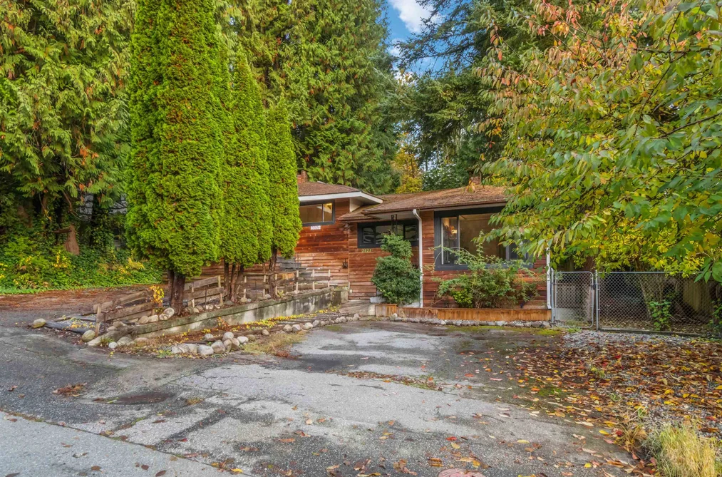 2026 2028 COLUMBIA STREET, Port Moody BC V3H 1W7, Port Moody BC — Residential Income for Sale - Photo 2