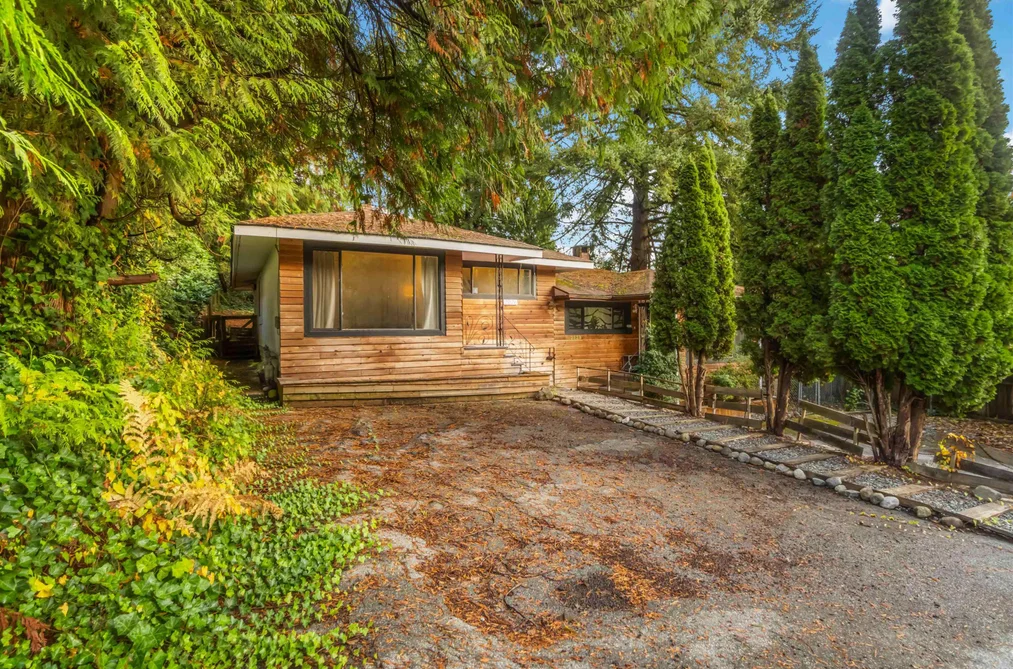 2026 2028 COLUMBIA STREET, Port Moody BC V3H 1W7, Port Moody BC — Residential Income for Sale - Photo 3