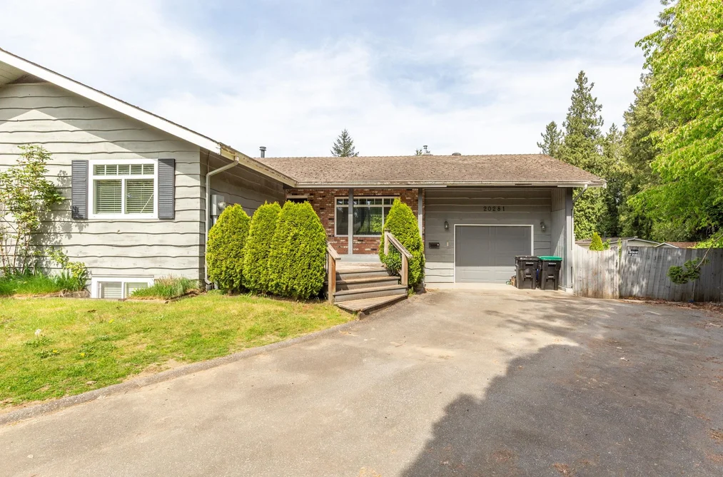20281 47A AVENUE, Langley BC V3A 5K9, Langley BC — Residential for Sale - Photo 2