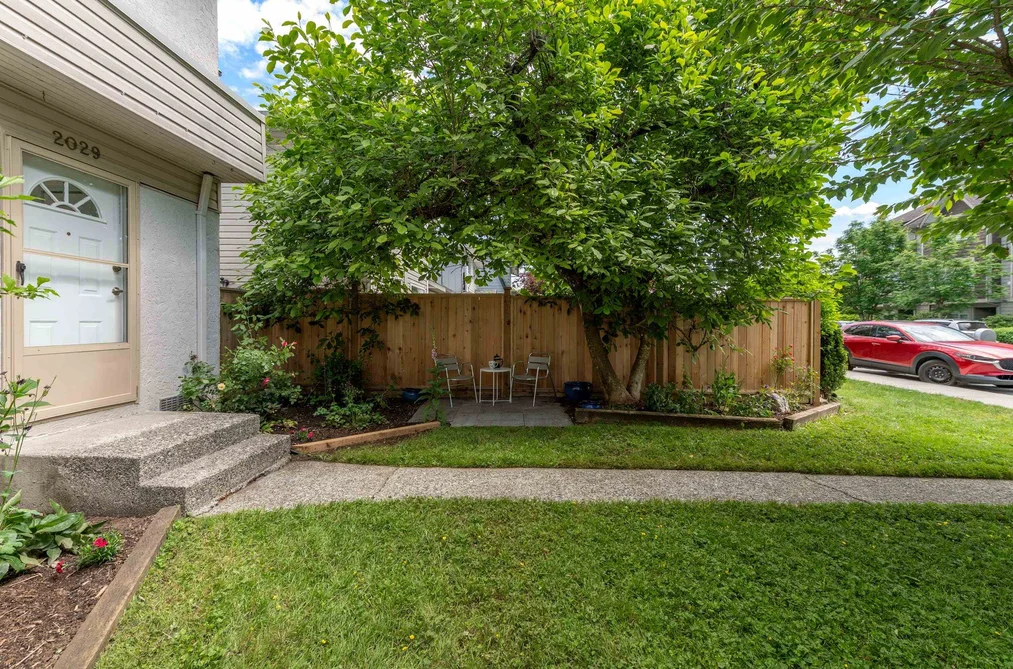 2029 FRASER AVENUE, Port Coquitlam BC V3B 1N5, Port Coquitlam BC — Residential for Sale - Photo 2