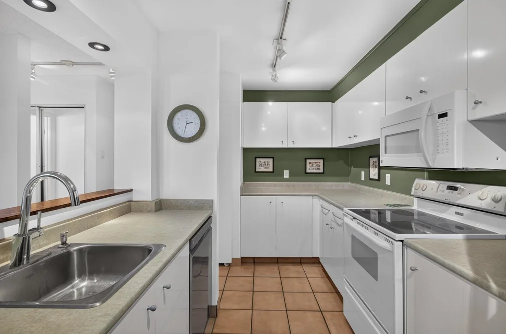 203 - 1080 Broughton Street, Vancouver, BC - MLS: R3178439 - Photo 9