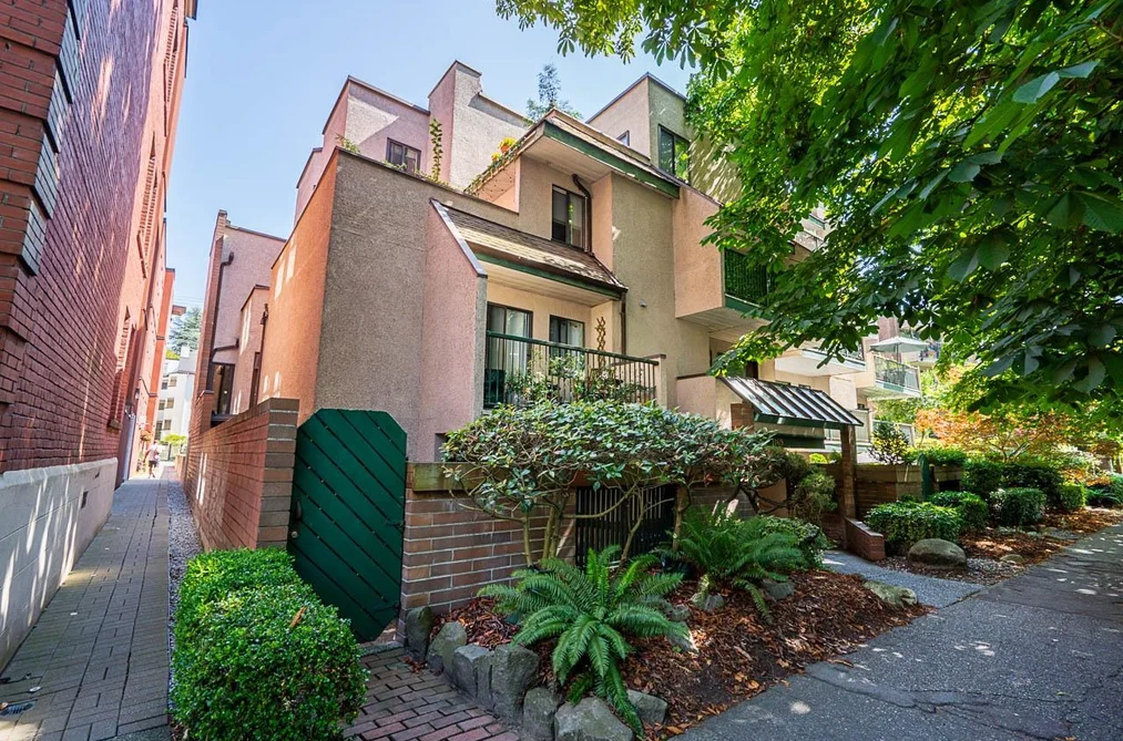 Condo for sale at 203 1169 Nelson Street Vancouver British Columbia - MLS: R3156454