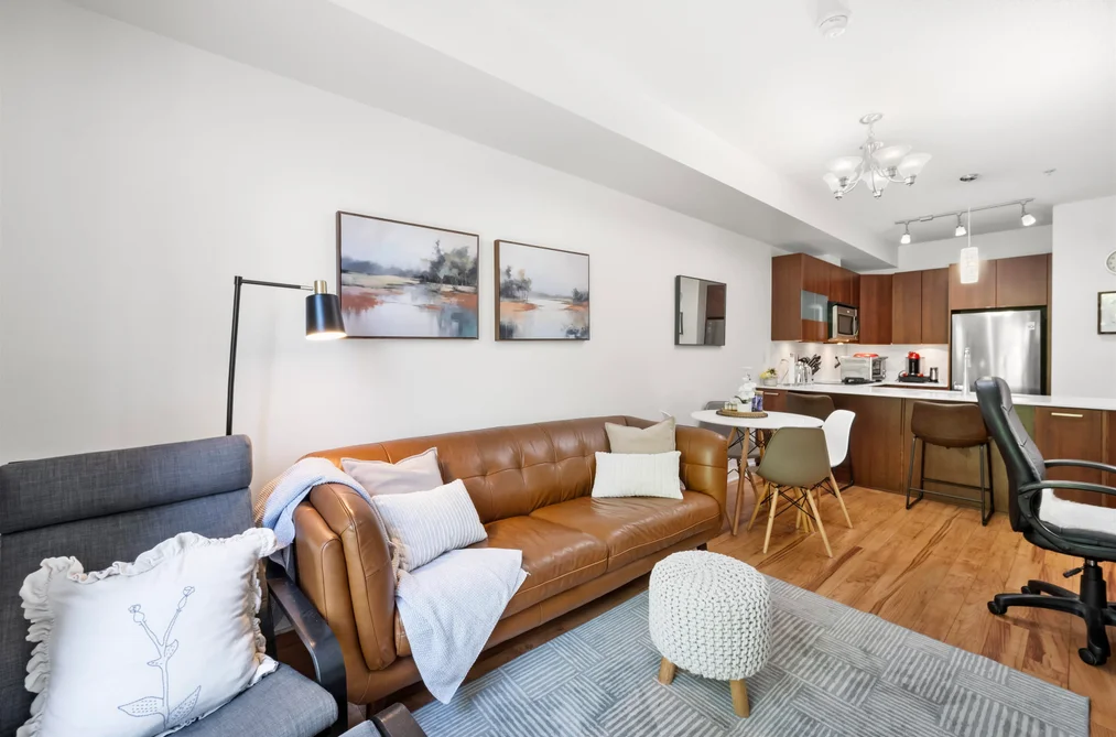 Condo for sale at 203 13321 102a Avenue Surrey British Columbia - MLS: R3109988