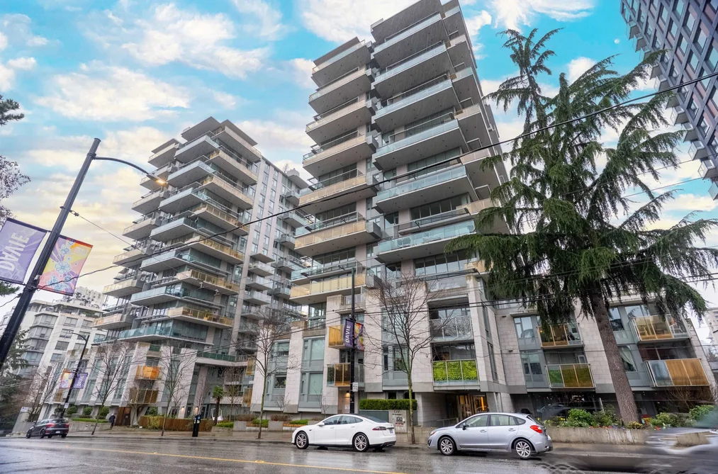 Condo for sale at 203 1365 Davie Street Vancouver British Columbia - MLS: R3120795