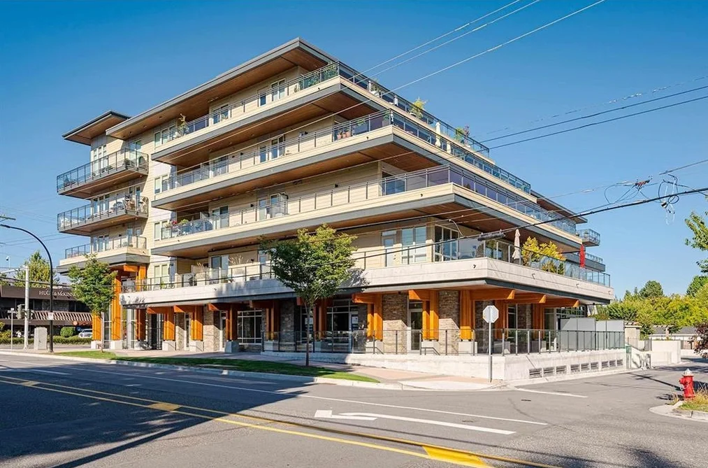 Condo for sale at 203 14022 North Bluff Road White Rock British Columbia - MLS: R3088507