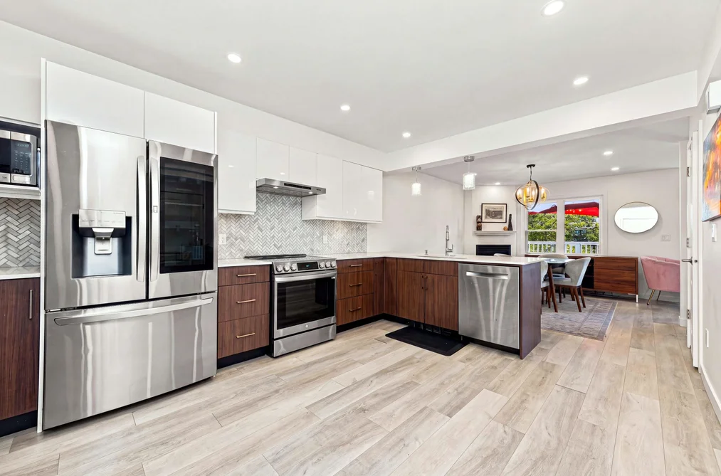 Townhouse for sale at 203 1513 Bowser Avenue North Vancouver British Columbia - MLS: R3158857
