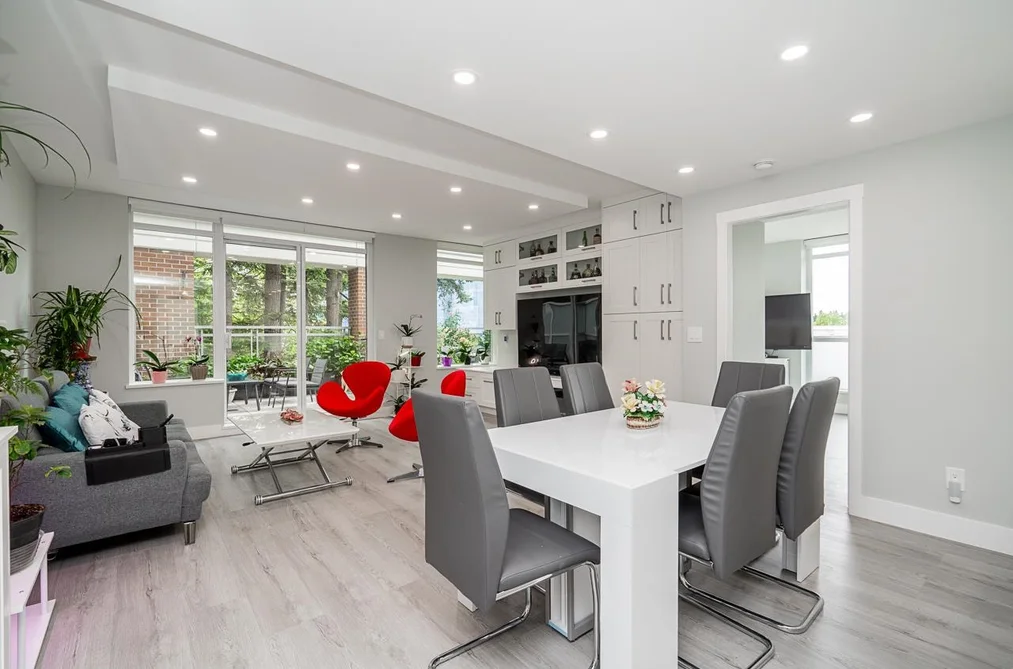 203 15152 RUSSELL AVENUE, White Rock BC V4B 0A3, White Rock BC — Residential for Sale — Photo 12 of 40
