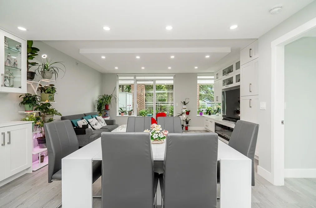203 15152 RUSSELL AVENUE, White Rock BC V4B 0A3, White Rock BC — Residential for Sale — Photo 13 of 40