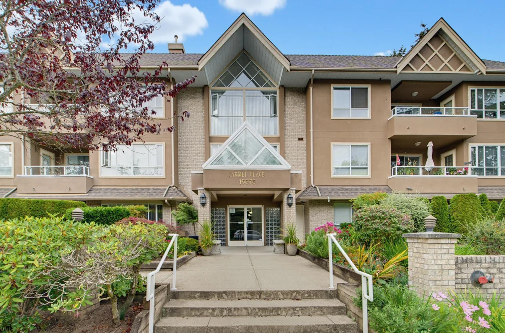 Condo for sale at 203 15375 17 Avenue Surrey British Columbia - MLS: R3166075