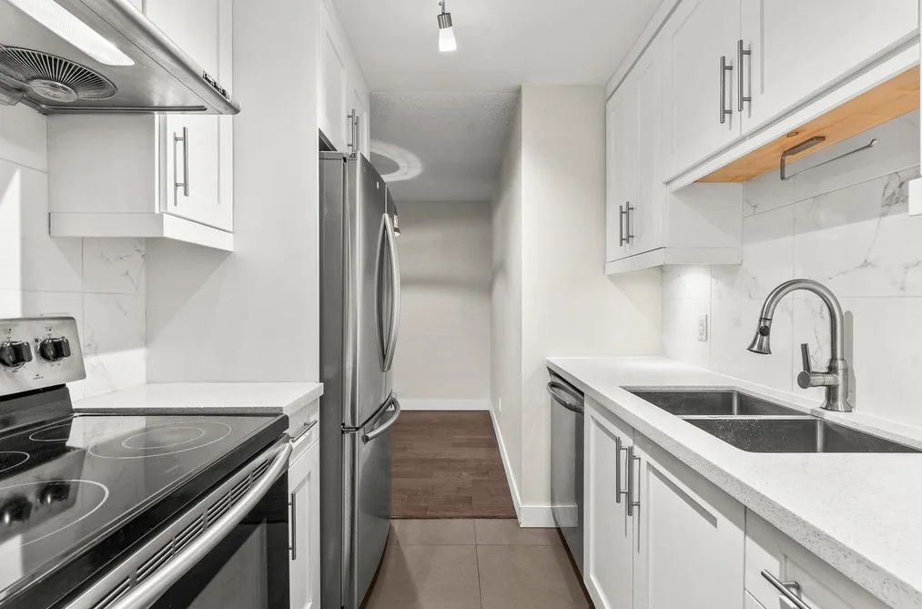 Condo for sale at 203 1611 E 3rd Avenue Vancouver British Columbia - MLS: R3170008