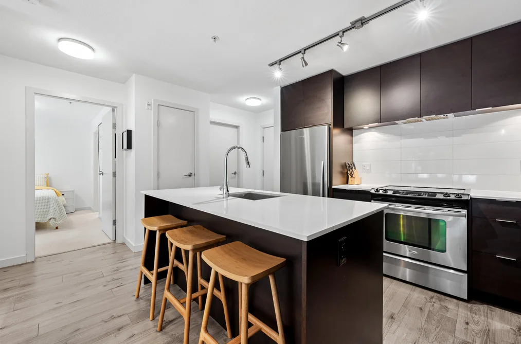 203 1677 LLOYD AVENUE, North Vancouver BC V7P 0A9, North Vancouver BC — Residential for Sale - Photo 6