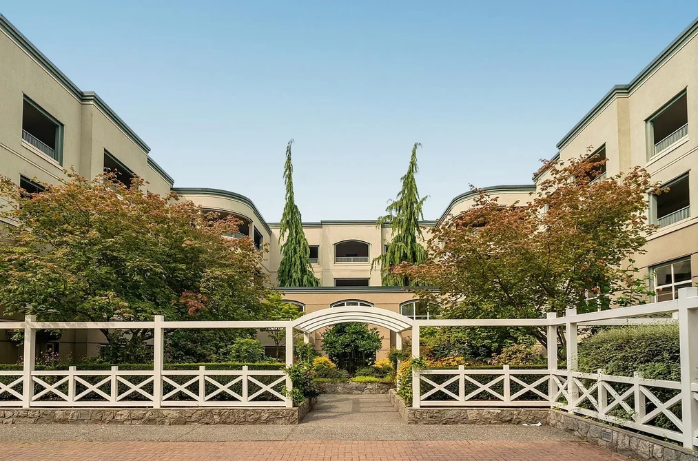 Condo for sale at 203 1725 128 Street Surrey British Columbia - MLS: R3157481