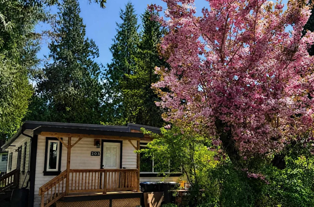 Manufactured Home for sale at 203 1830 Mamquam Road Squamish British Columbia - MLS: R3161945