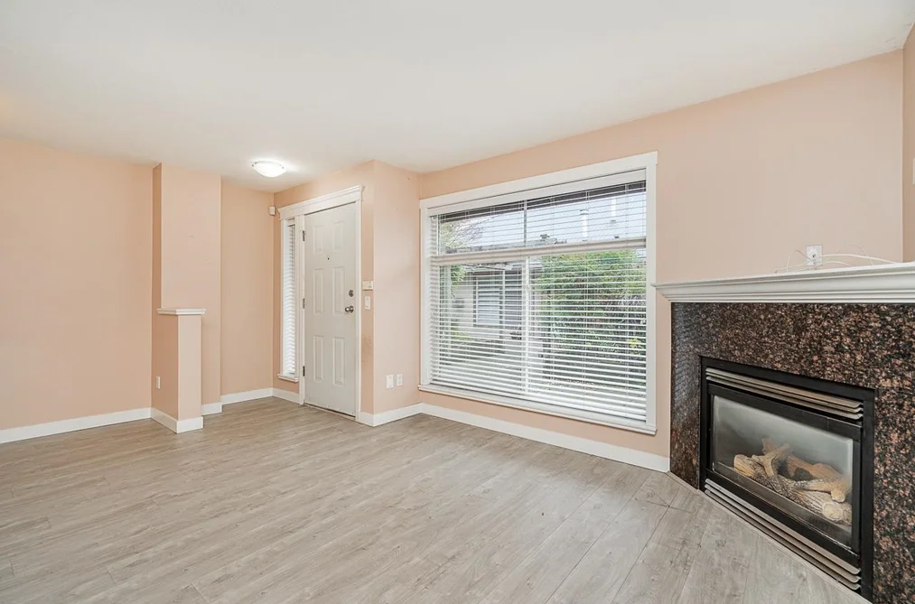 203 19705 56 AVENUE, Langley BC V3A 3X7, Langley BC — Residential for Sale - Photo 3
