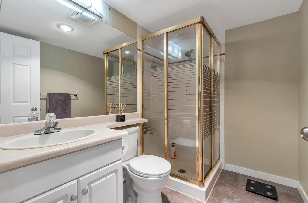 203 19835 64 AVENUE, Langley BC V2Y 1L8, Langley BC — Residential for Sale - Photo 2