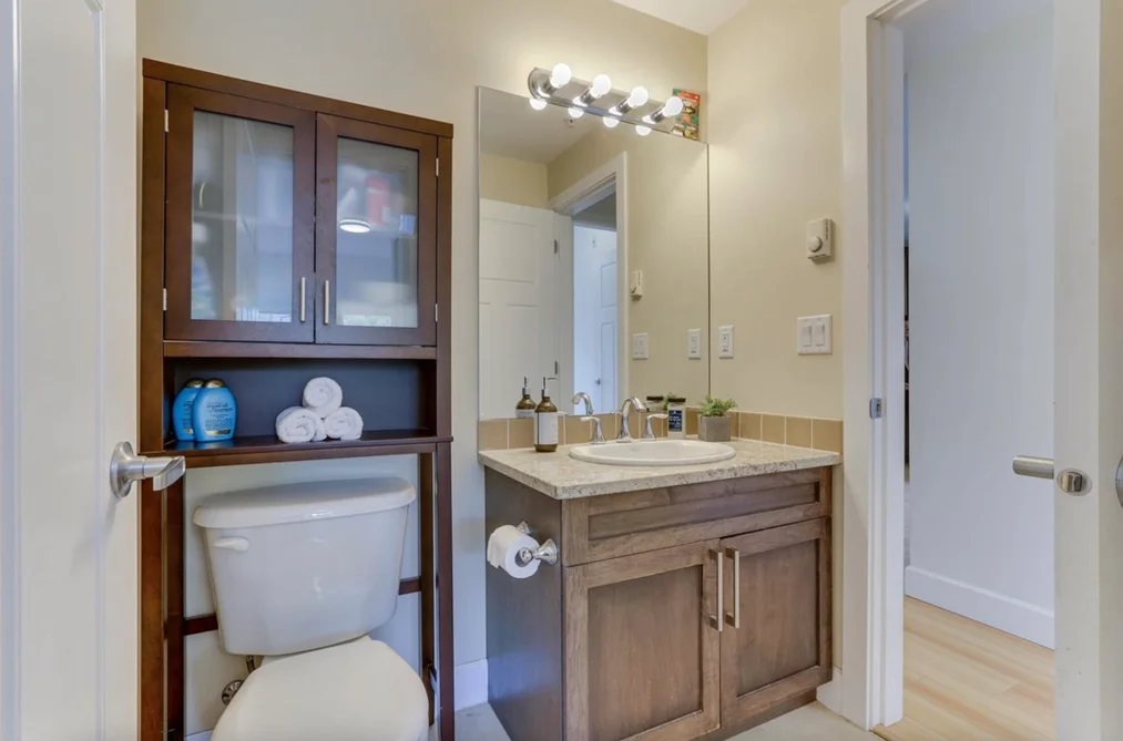 203 1988 SUFFOLK AVENUE, Port Coquitlam BC V3B 1H2, Port Coquitlam BC — Residential for Sale — Photo 12 of 17