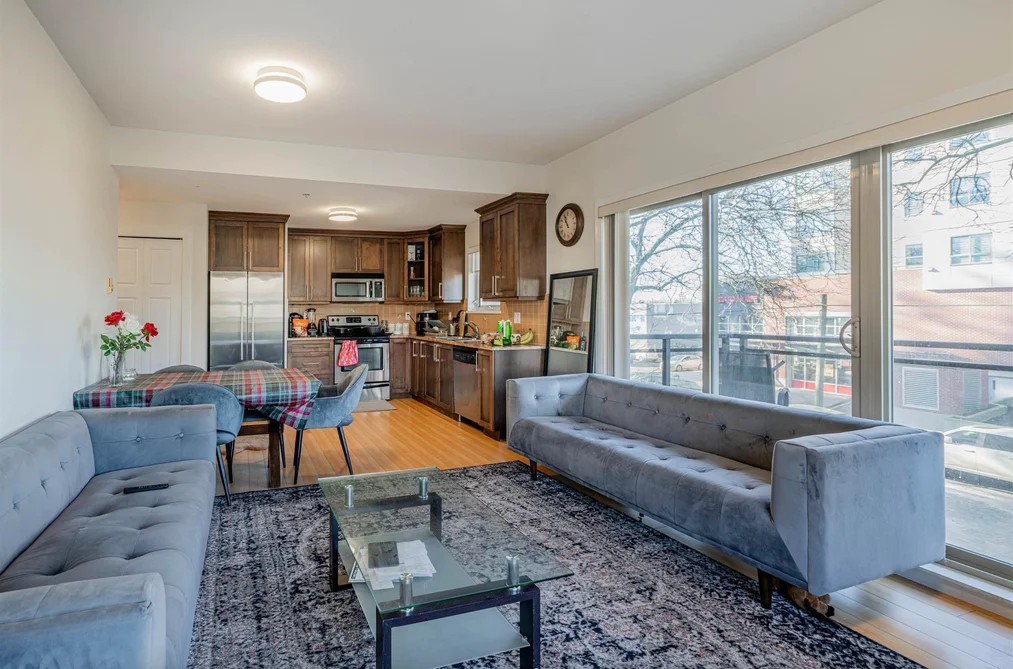 203 1988 SUFFOLK AVENUE, Port Coquitlam BC V3B 1H2, Port Coquitlam BC — Residential for Sale — Photo 5 of 17