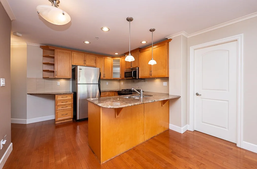 203 2103 W 45TH AVENUE, Vancouver BC V6M 2J2, Vancouver BC — Residential for Sale - Photo 2