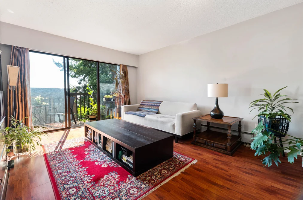 Condo for sale at 203 211 W 3rd Street North Vancouver British Columbia - MLS: R3156279