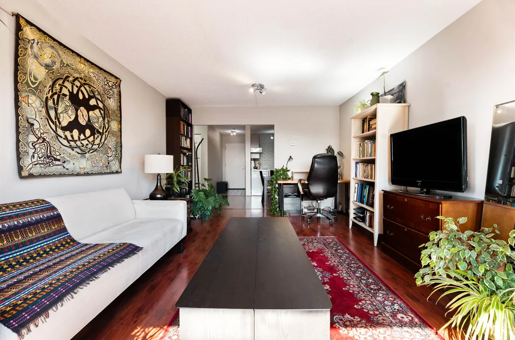 Condo for sale at 203 211 W 3rd Street North Vancouver British Columbia - MLS: R3156279