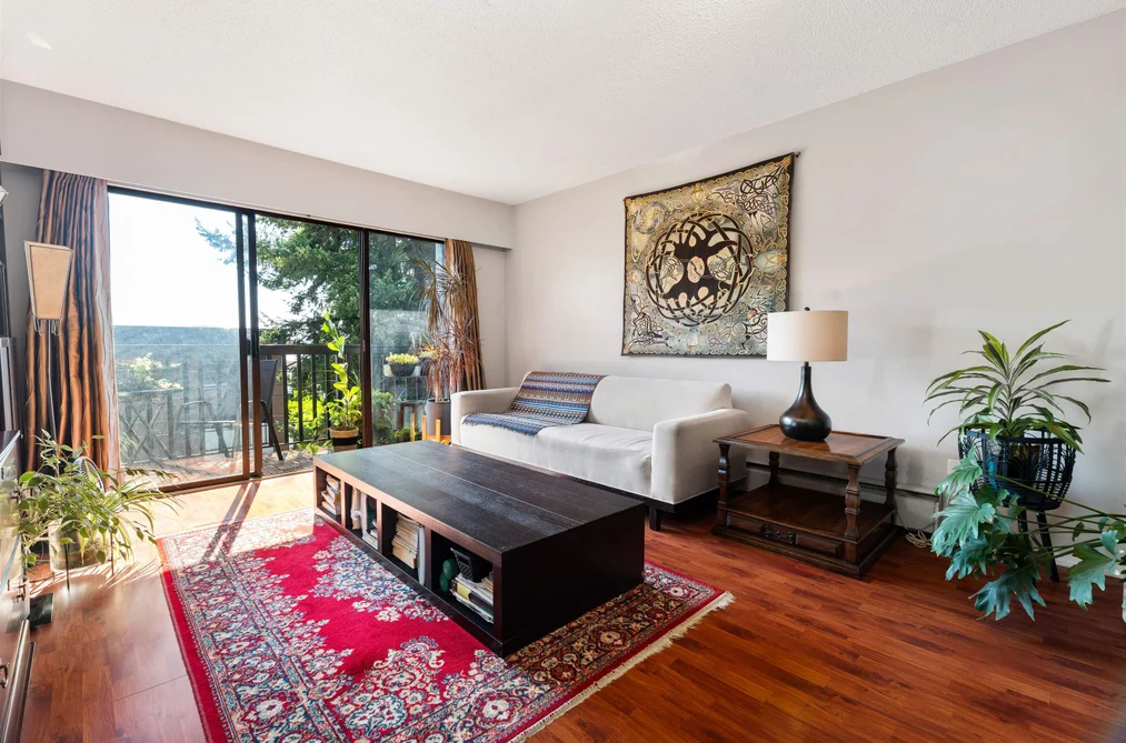 Condo for sale at 203 211 W 3rd Street North Vancouver British Columbia - MLS: R3156279