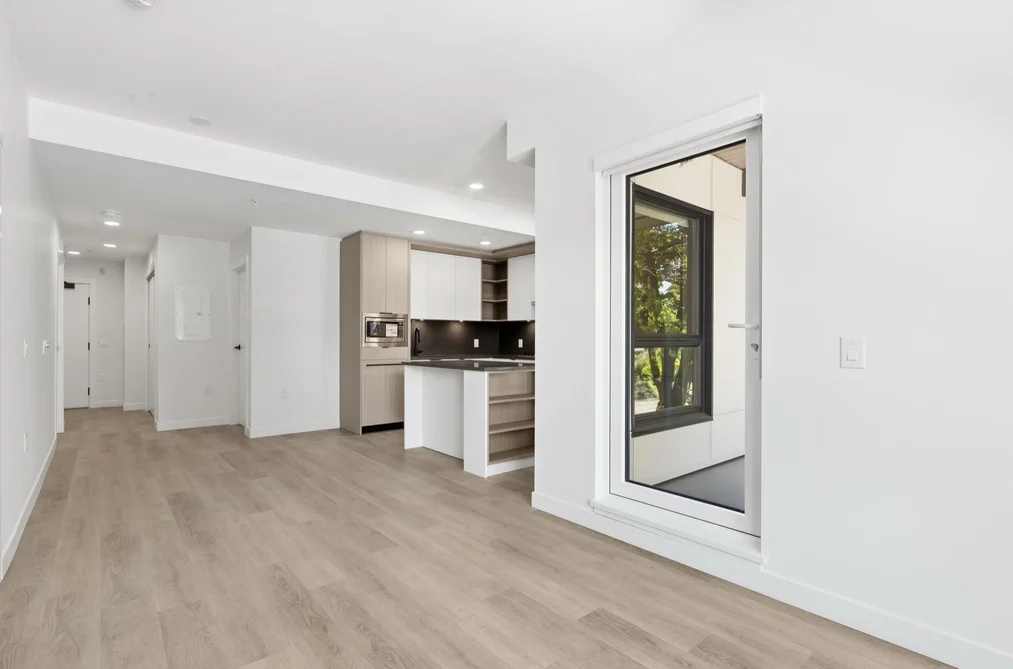 2003 - 2268 E Broadway, Vancouver, BC - MLS: R3179766 - Photo 4