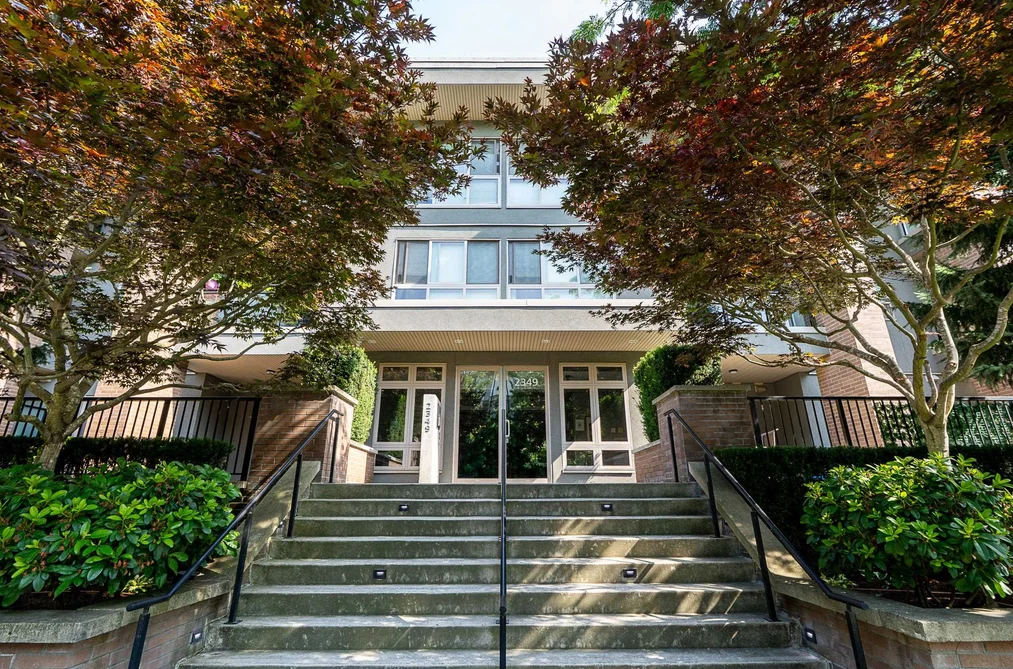 Condo for sale at 203 2349 Welcher Avenue Port Coquitlam British Columbia - MLS: R3148905