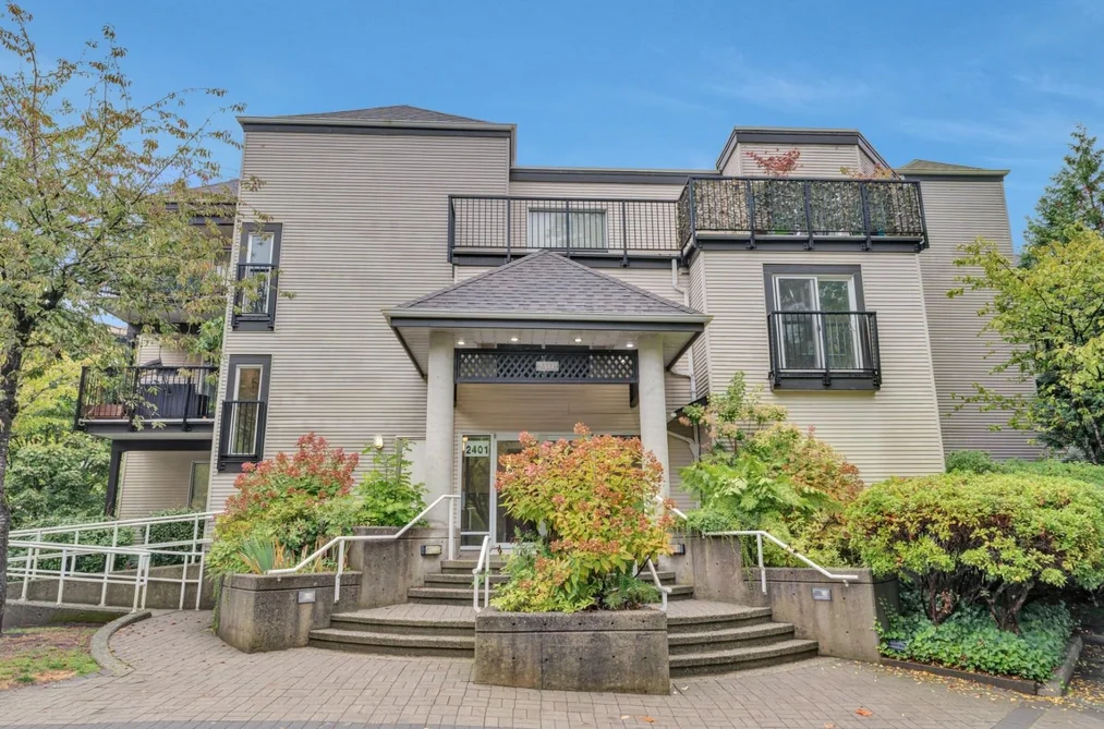 2401 Hawthorne Ave Unit 203, Port Coquitlam, BC - MLS: R3171564
