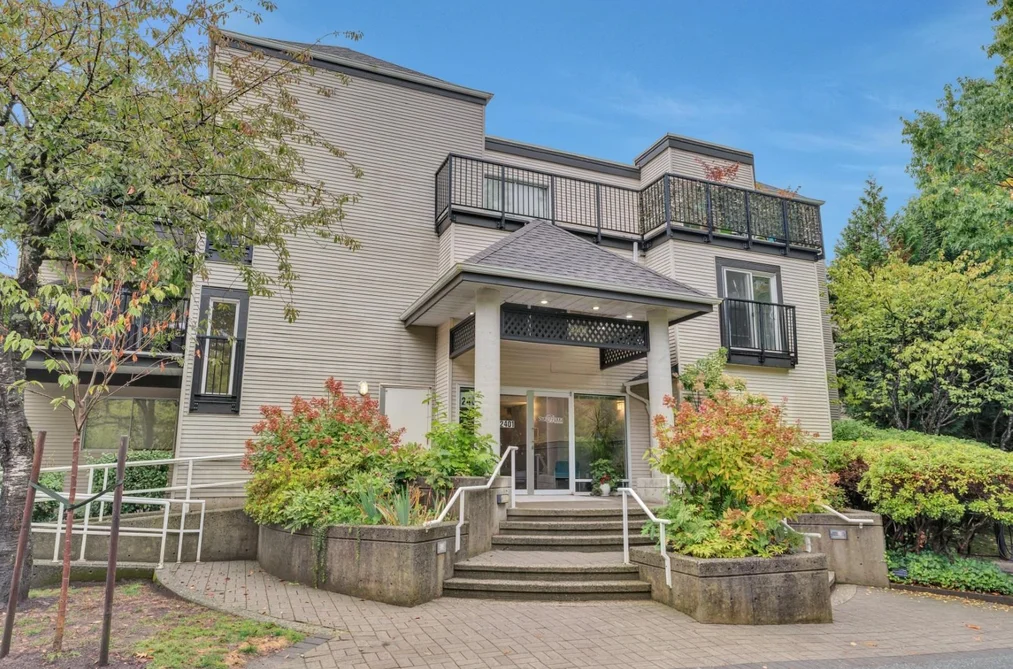 2401 Hawthorne Ave Unit 203, Port Coquitlam, BC - MLS: R3171564