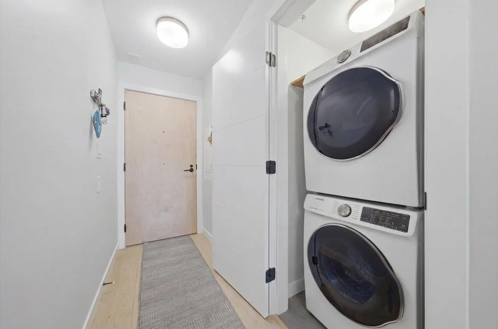 203 2508 FRASER STREET, Vancouver BC V5T 3V4, Vancouver BC — Residential for Sale — Photo 5 of 24
