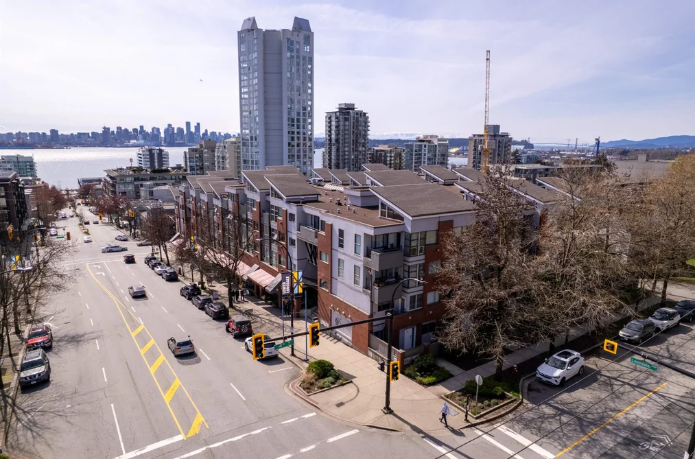203 305 LONSDALE AVENUE, North Vancouver BC V7M 2G3, North Vancouver BC — Residential for Sale - Photo 2
