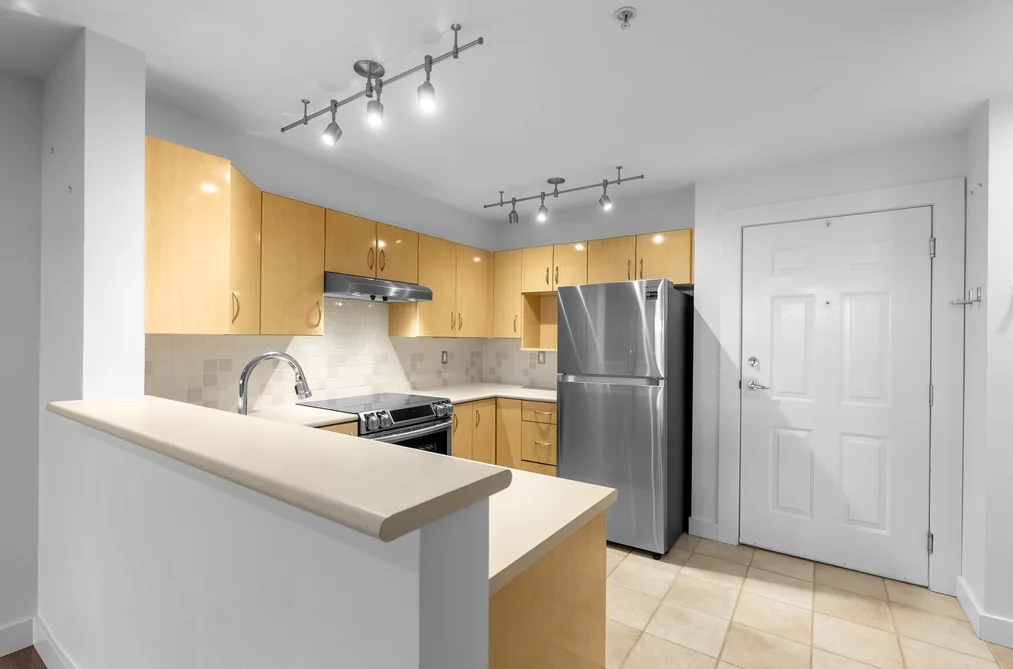 203 305 LONSDALE AVENUE, North Vancouver BC V7M 2G3, North Vancouver BC — Residential for Sale - Photo 7