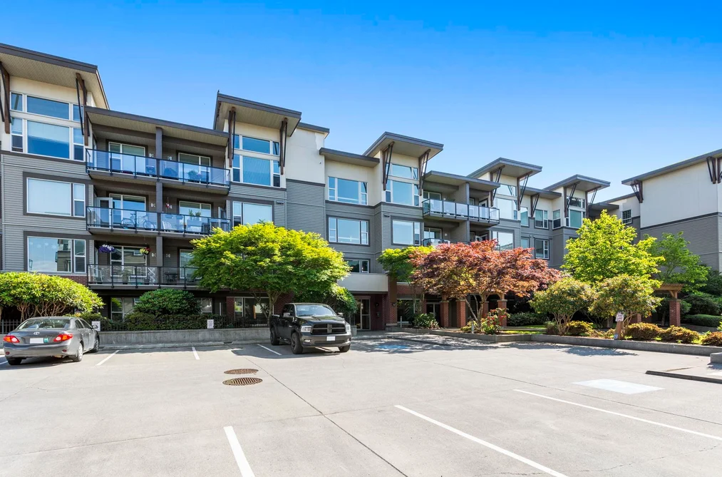 203 33539 HOLLAND AVENUE, Abbotsford BC V2S 0C6, Abbotsford BC — Residential for Sale - Photo 2