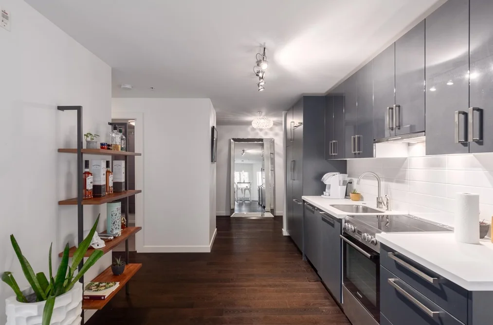 203 370 CARRALL STREET, Vancouver, BC — Residential for Sale — Photo 7 of 27