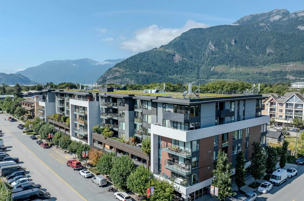 Condo for sale at 203 37881 Cleveland Avenue Squamish British Columbia - MLS: R3160323
