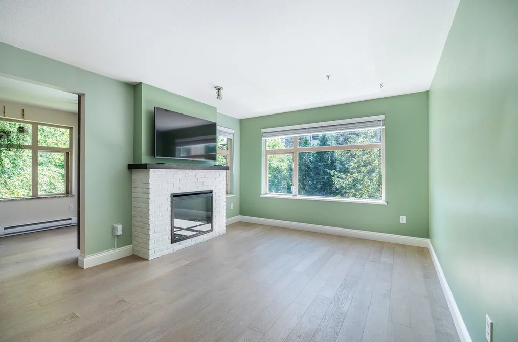 203 400 KLAHANIE DRIVE, Port Moody BC V3H 5K9, Port Moody BC — Residential for Sale - Photo 3