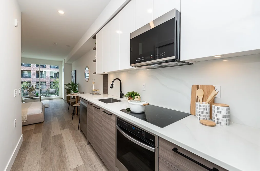 203 422 LAKEWOOD DRIVE, Vancouver BC V5L 4L7, Vancouver BC — Residential for Sale — Photo 3 of 9