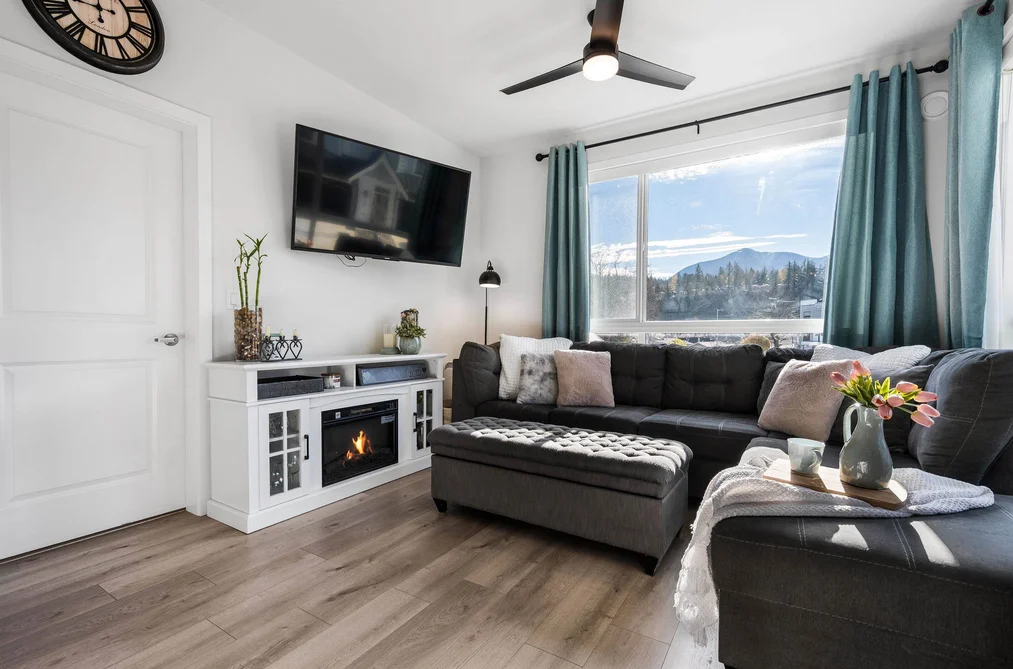 203 6045 CHILLIWACK RIVER ROAD, Chilliwack BC V2R 6L5, Chilliwack BC — Residential for Sale - Photo 2